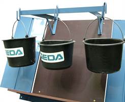 Dispozitiv de agăţare pentru găleţi GEDA aplicabil pe platforma universală, ZG2817