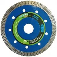 Material: gresie - ceramica - portelan