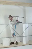 Cadru rotativ pentru aplicarea adezivului, cu funcţie de reglaj al înclinaţiei, Z14070044