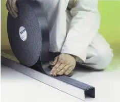 Bandă pentru pereţi despărţitori, 3 x 30mm x 30m, autoadezivă, 30 role/cutie, 12 cutii/palet, Z3809030303