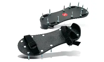 Saboţi cu cuie, Z4911