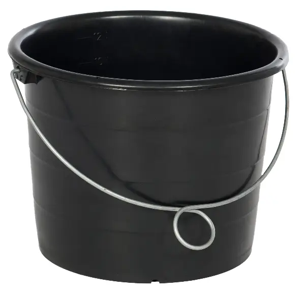 Găleată neagră 12l, întărită, cu ochi de prindere şi mâner de fier, 600buc./pal., Z4518